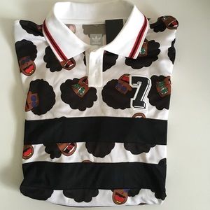 The personal style of skate star Na-Kel Smith stars in this men's polo shirt.